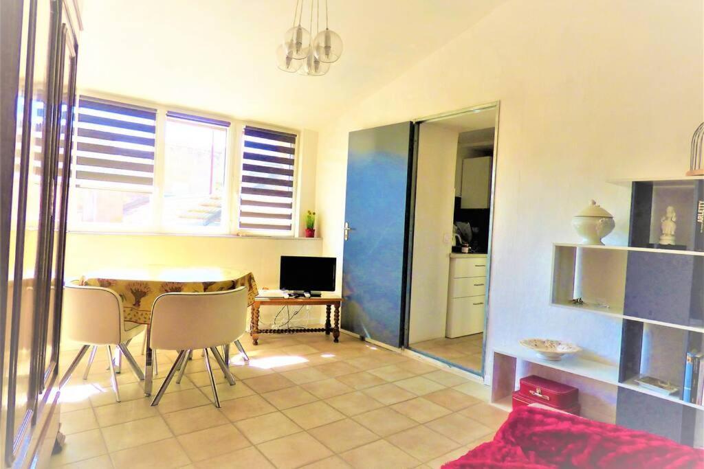 La Terrasse Ensoleillee Arles Camargue Apartment Екстериор снимка